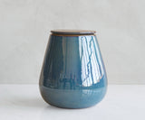ATHOS – handmade eco urn in gray-blue engobe