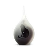 Frosted Drop kleine schwarz-weiße sitzende Katze F-U01BLWO-CAT SITTING