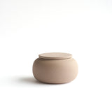 SERES mini – handmade eco urn in sand-colored engobe 